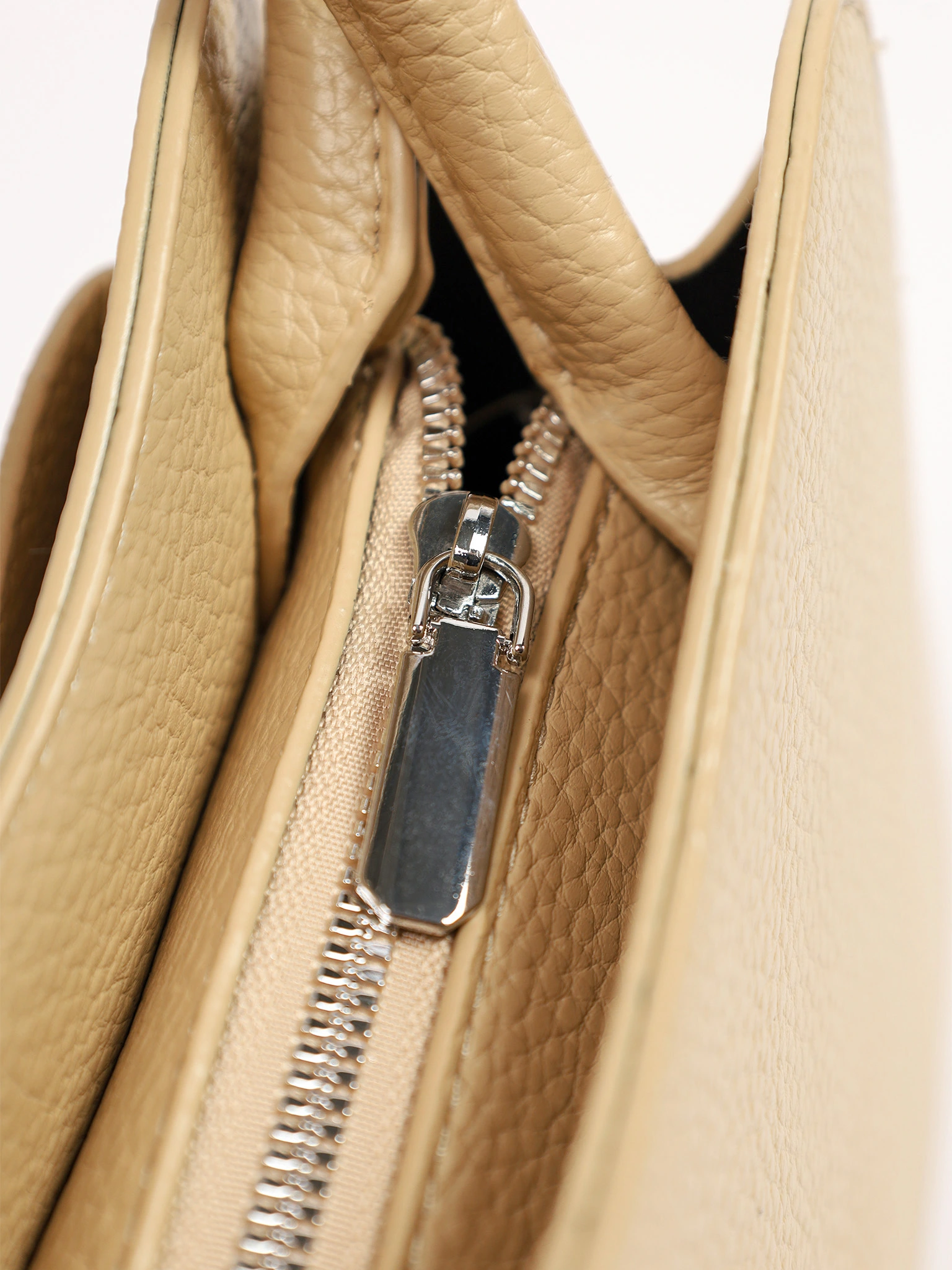 Сумка-тоут с бантом в ассортименте